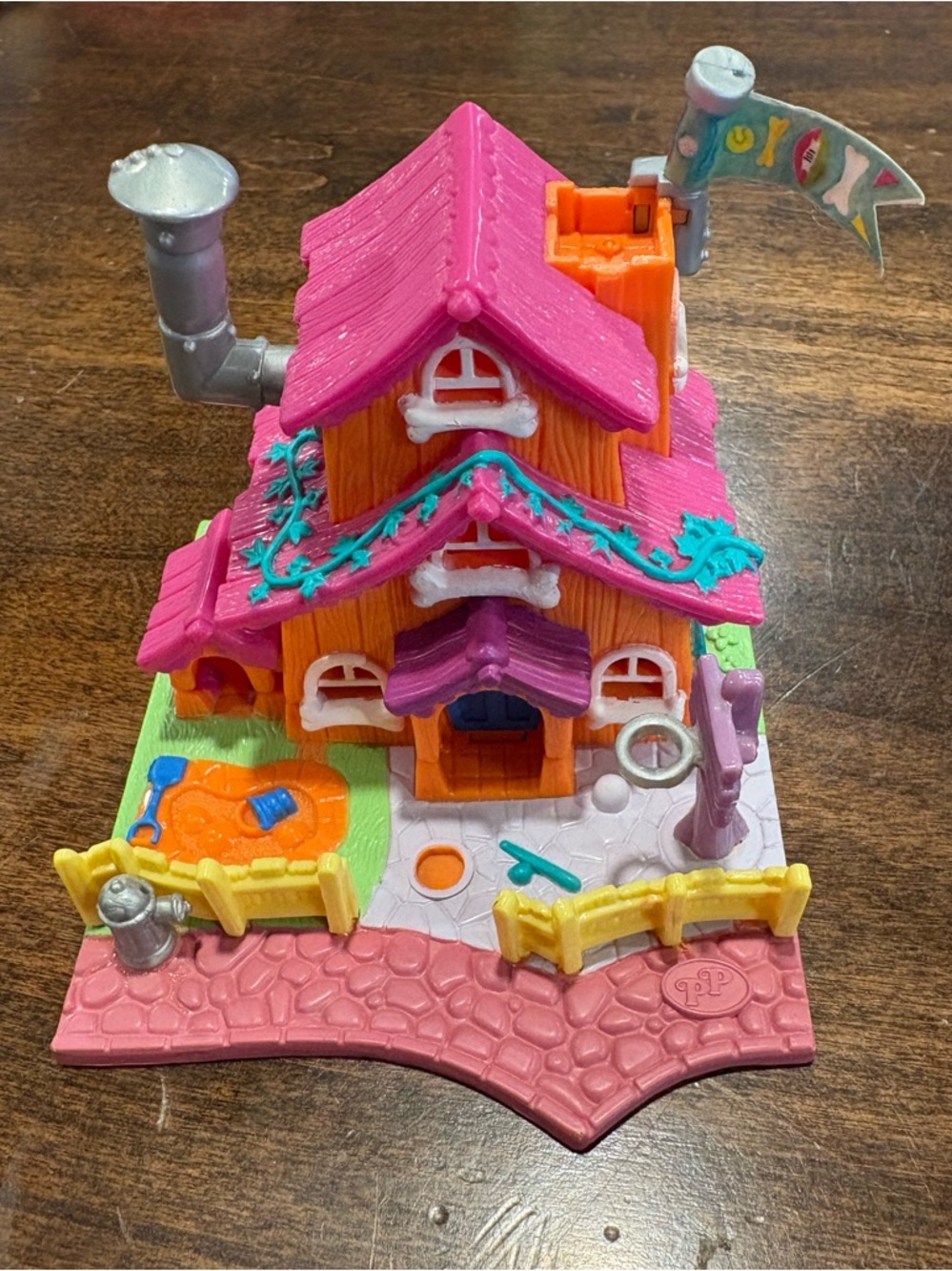 Vintage Polly Pocket 1994 Dog House